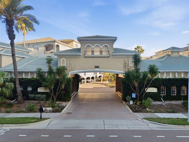 501 KNIGHTS RUN AVENUE 1332, Tampa, FL 33602
