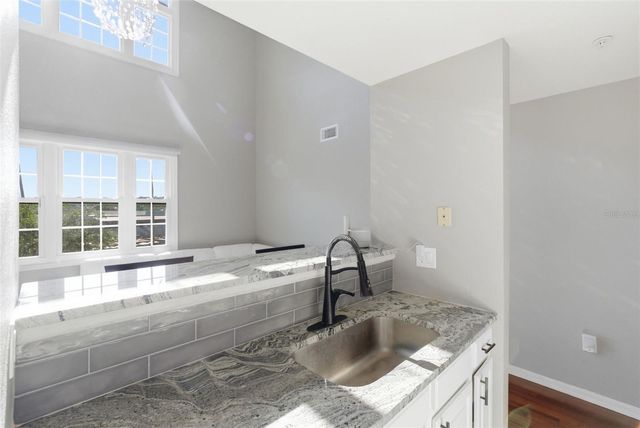 501 KNIGHTS RUN AVENUE 1332, Tampa, FL 33602