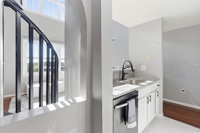 501 KNIGHTS RUN AVENUE 1332, Tampa, FL 33602
