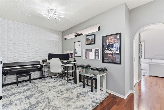 501 KNIGHTS RUN AVENUE 1332, Tampa, FL 33602