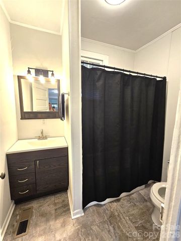 1129 W 5th Avenue, Gastonia, NC 28052