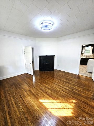 1129 W 5th Avenue, Gastonia, NC 28052