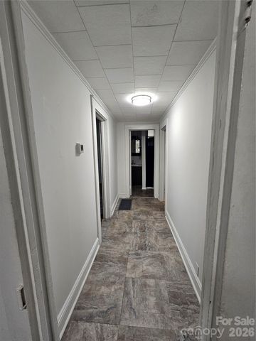 1129 W 5th Avenue, Gastonia, NC 28052