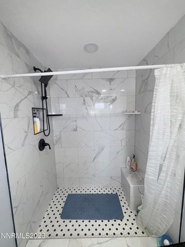 220 Parkland Way, Fernley, NV 89408