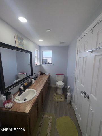 220 Parkland Way, Fernley, NV 89408