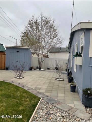 220 Parkland Way, Fernley, NV 89408