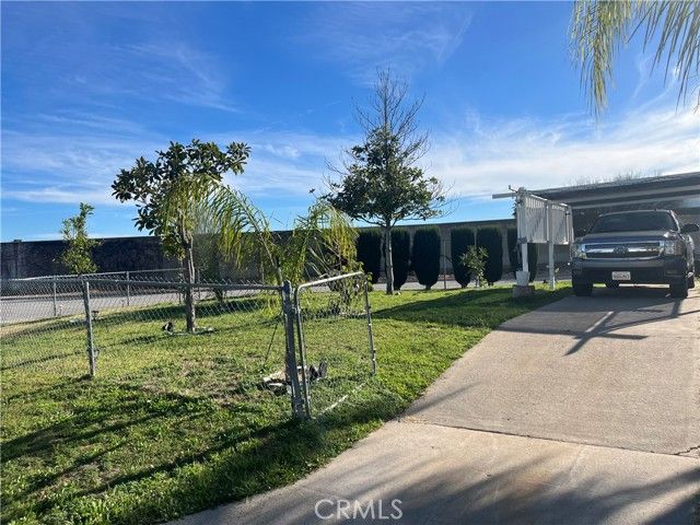 1233 W Lynwood, San Bernardino, CA 92405