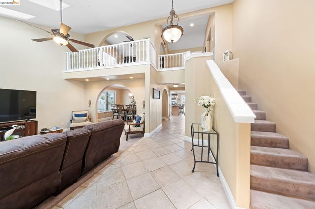 5034 Double Point Way, Discovery Bay, CA 94505