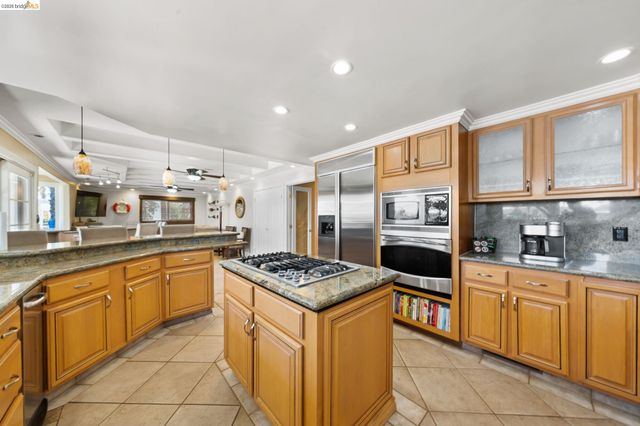 5034 Double Point Way, Discovery Bay, CA 94505