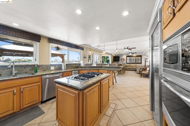 5034 Double Point Way, Discovery Bay, CA 94505