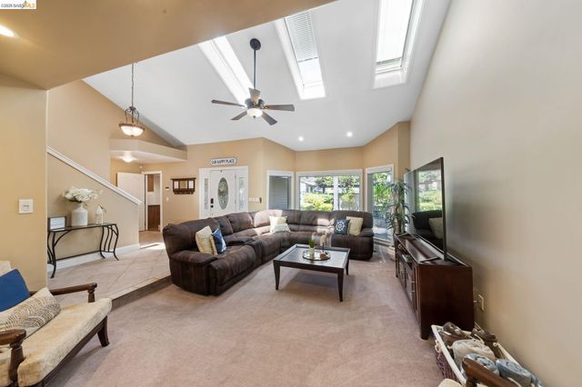 5034 Double Point Way, Discovery Bay, CA 94505