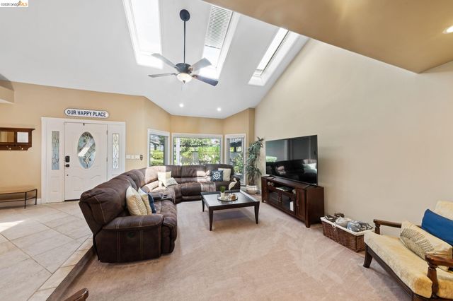 5034 Double Point Way, Discovery Bay, CA 94505