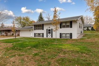 821 Valley View Road, Faribault, MN 55021