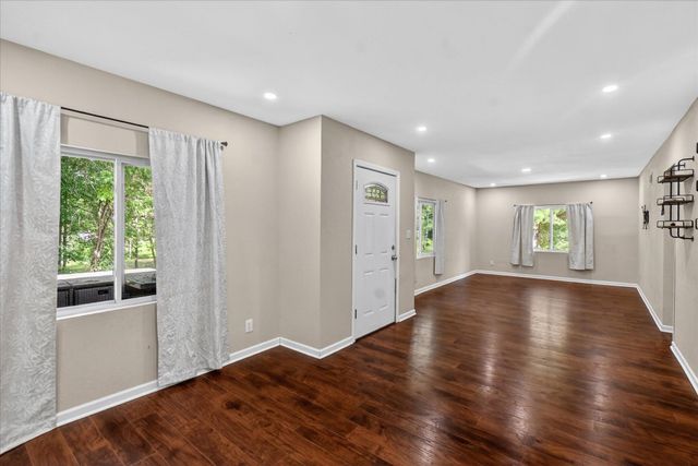10260 N Ferris Road, Seville Twp, MI 48877