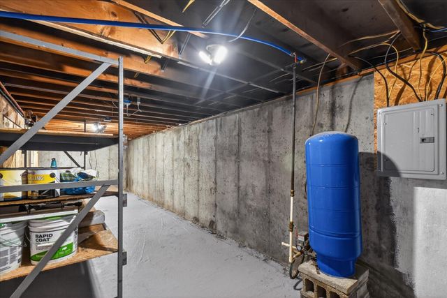 10260 N Ferris Road, Seville Twp, MI 48877