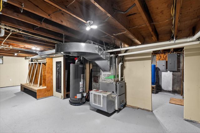 10260 N Ferris Road, Seville Twp, MI 48877