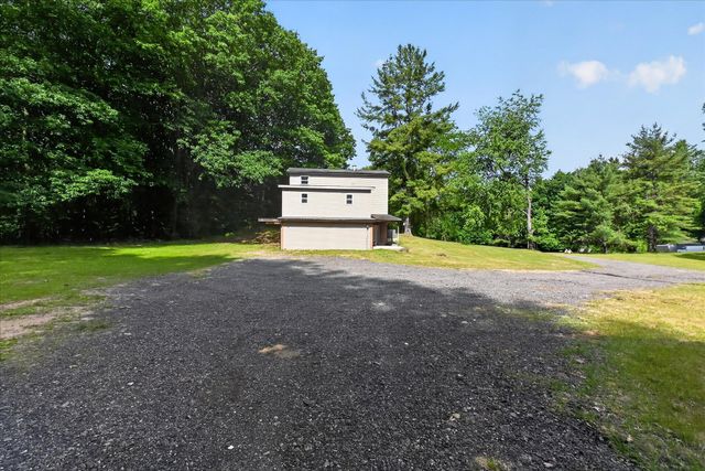 10260 N Ferris Road, Seville Twp, MI 48877