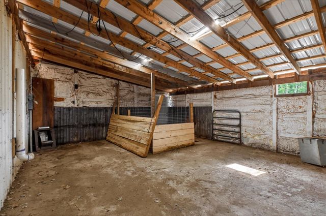 10260 N Ferris Road, Seville Twp, MI 48877