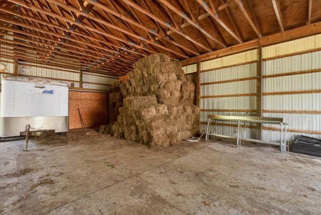 10260 N Ferris Road, Seville Twp, MI 48877