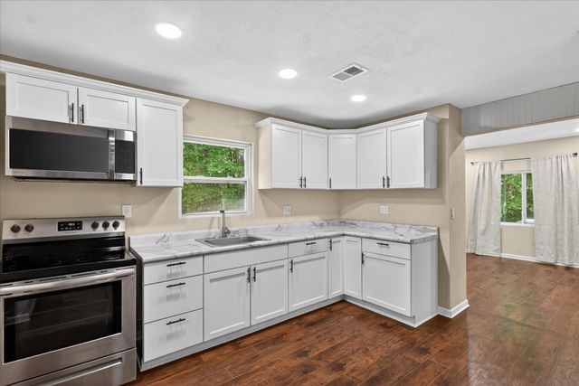 10260 N Ferris Road, Seville Twp, MI 48877