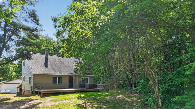 10260 N Ferris Road, Seville Twp, MI 48877