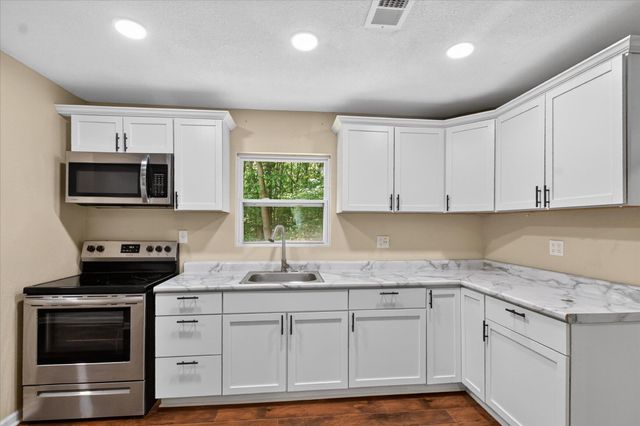 10260 N Ferris Road, Seville Twp, MI 48877