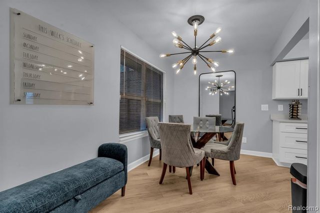 3160 Woods Circle, Detroit, MI 48207