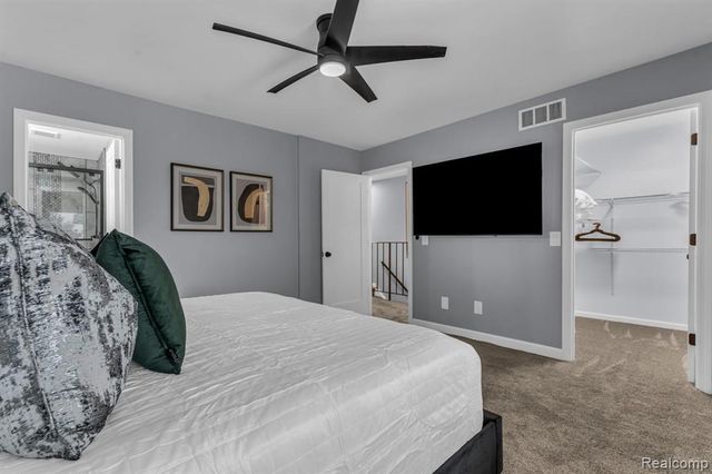 3160 Woods Circle, Detroit, MI 48207