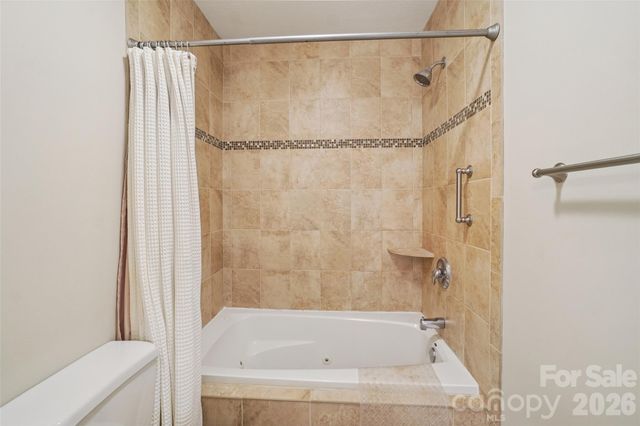 116 Dalya Road, Swannanoa, NC 28778