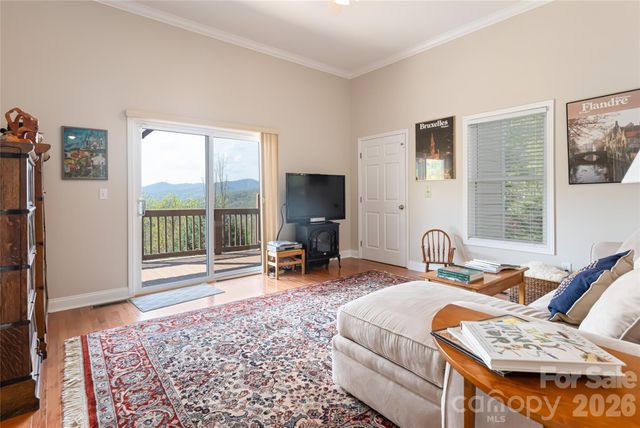 116 Dalya Road, Swannanoa, NC 28778