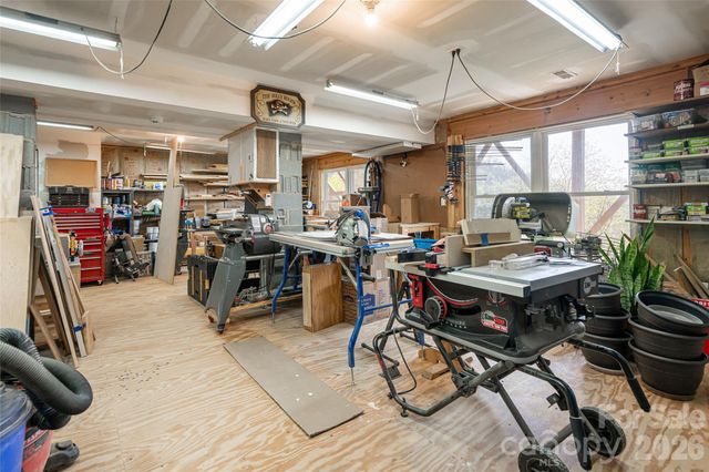 116 Dalya Road, Swannanoa, NC 28778