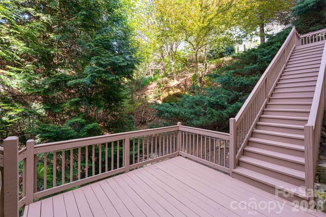 116 Dalya Road, Swannanoa, NC 28778