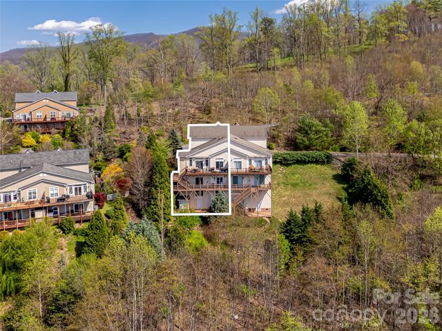 116 Dalya Road, Swannanoa, NC 28778
