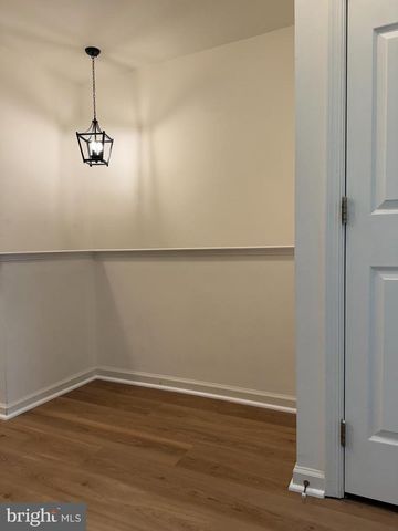 410 REDLAND BLVD, Rockville, MD 20850