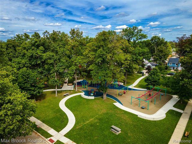 4070 Bacon Avenue, Berkley, MI 48072