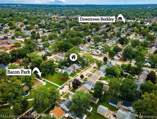 4070 Bacon Avenue, Berkley, MI 48072