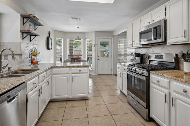 2028 Lansdown Drive, Carrollton, TX 75010