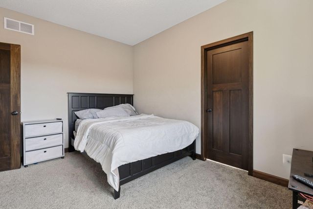 13862 Kensington Avenue NE, Prior Lake, MN 55372