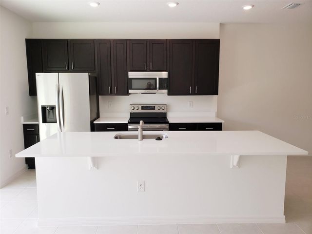 729 MAPLE OAK DRIVE, Deland, FL 32720