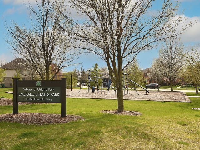 17133 Kerry Avenue, Orland Park, IL 60467