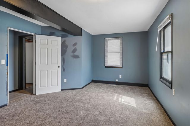 1700 E 14th Street, Des Moines, IA 50316