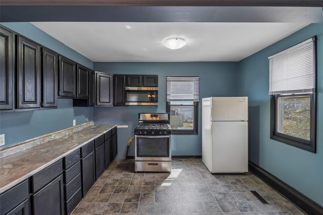 1700 E 14th Street, Des Moines, IA 50316