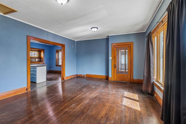 1700 E 14th Street, Des Moines, IA 50316