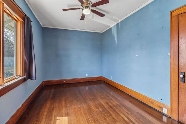 1700 E 14th Street, Des Moines, IA 50316