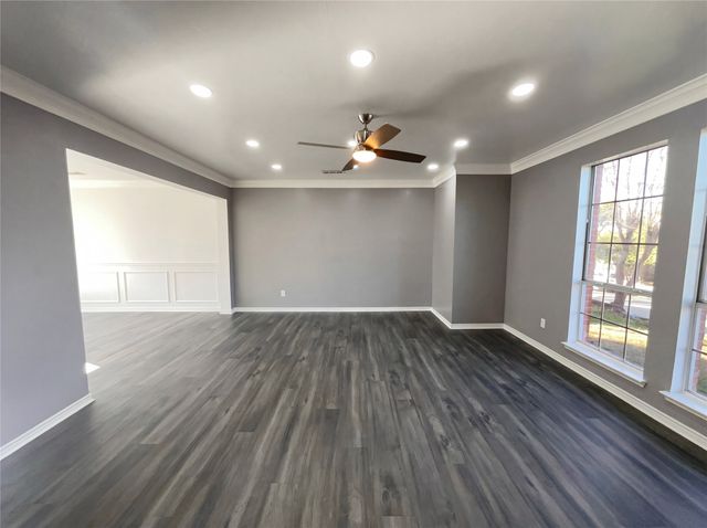 2406 Manchester Drive, Carrollton, TX 75006