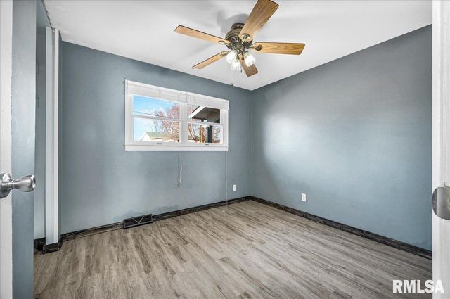 5810 N HAMILTON Road, Peoria, IL 61614