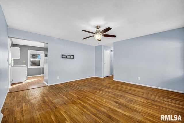 5810 N HAMILTON Road, Peoria, IL 61614