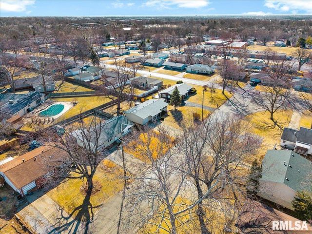 5810 N HAMILTON Road, Peoria, IL 61614