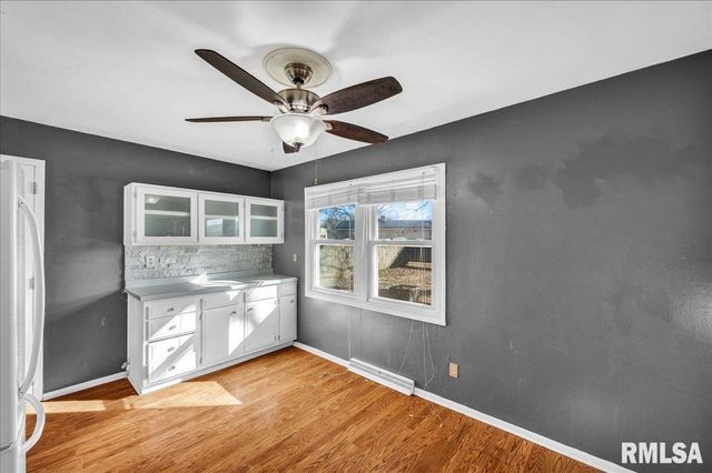 5810 N HAMILTON Road, Peoria, IL 61614