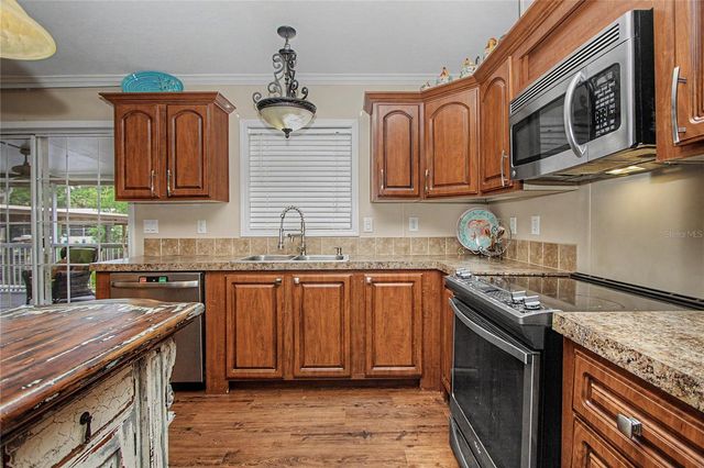 56348 MAPLE ROAD, Astor, FL 32102